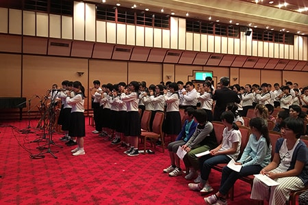 写真:鳥海中学校生徒による迫力のある演奏