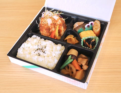 Lunch boxes