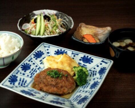 Yuri Beef Hamburger Set