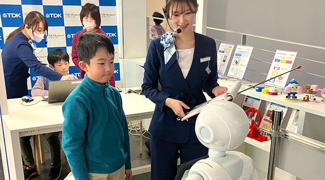 「ペッパープログラミング体験 ～ペッパーと遊ぼう～」レポート