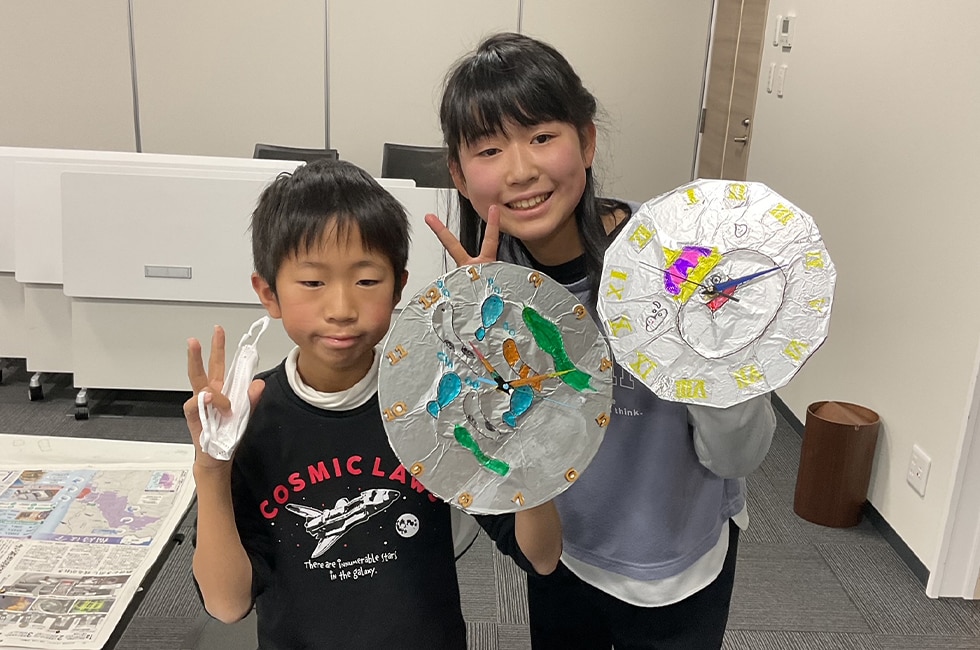 色鮮やかな時計が完成!3