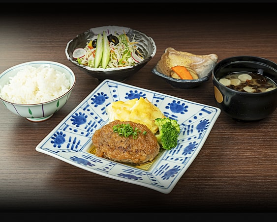 由利牛ハンバーグ