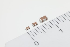 EMC components: Automotive feedthrough filters with high current capability