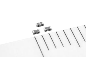 EMC対策部品: LC複合型EMIフィルタMEM1005PPシリーズの開発と量産