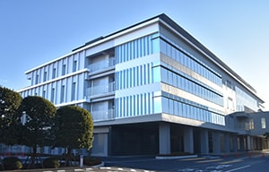 Promoting creation of customer value creation, Kotozukuri (integrated solutions) based on 
R&D
