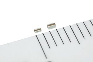 Multilayer ceramic capacitors: World’s first flip-type MLCCs in 0510 design for automotive applications
