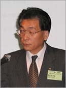 経理部長　江南 清司