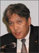 ヘッドビジネスグループ G.M.　上釜 健宏