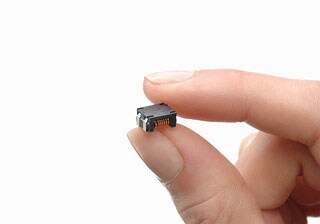 Common-mode filter ACM90V-701-2PL for use as an in-vehicle ECU power line conditioner