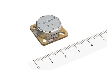 WiMAX Base Station SMD Circulator with New Structure
