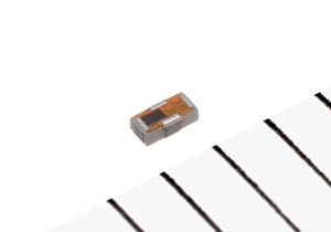 世界最小、モバイル機器用 薄膜バンドパスフィルタの開発
