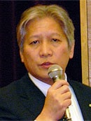 代表取締役社長　上釜 健宏