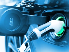高電圧バッテリを搭載した電気自動車の安全性とは？