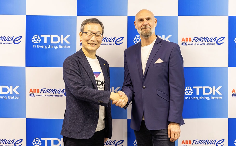 Noboru Saito, President and CEO of TDK Corporation, and Jeff Dodds CEO of Formula E